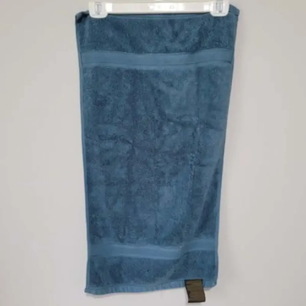 Wamsutta hand towels